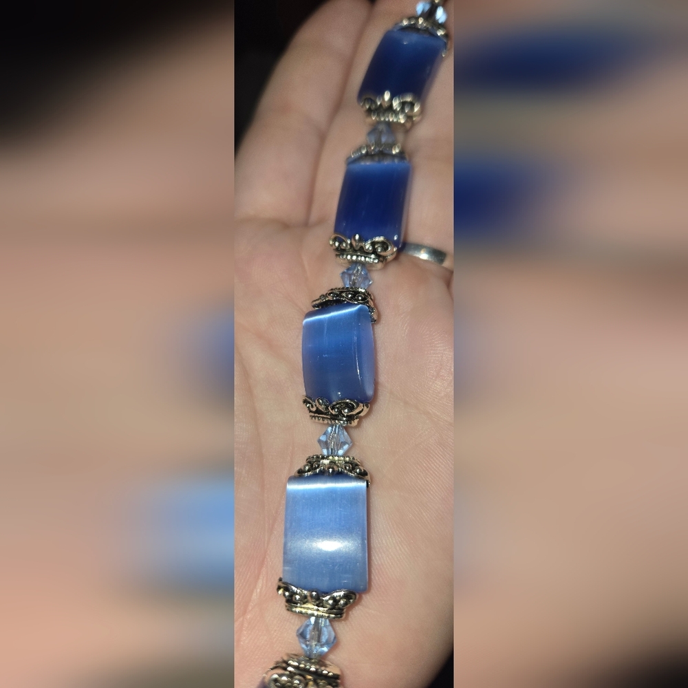 Elegant Blue Beaded Bracelet